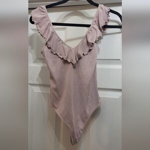 Wilfred Light Pink Ribbed Ruffle Bodysuit Small